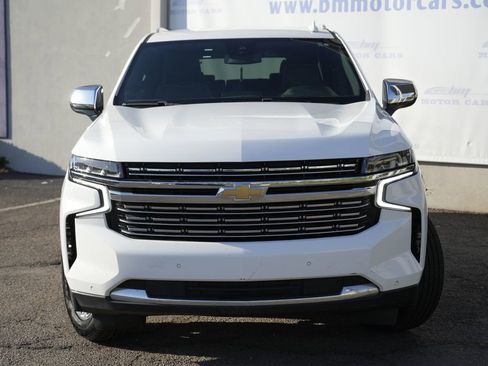 Used 2023 Chevrolet Suburban Premier RWD image 5