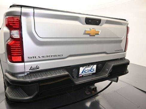 Used 2022 Chevrolet Silverado 2500 Custom w/ Custom Value Package image 23