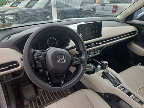 Used 2024 Honda HR-V EX-L image 11