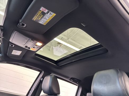 Certified 2021 Toyota Tacoma Limited image 15