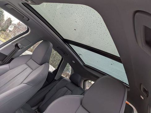 Certified 2025 Audi Q5 Prestige image 20