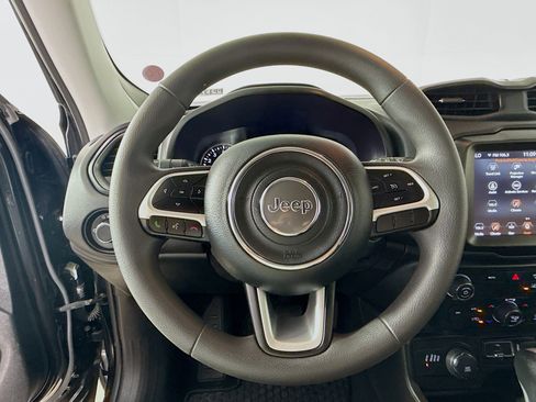 Used 2023 Jeep Renegade Latitude AWD/4WD image 11