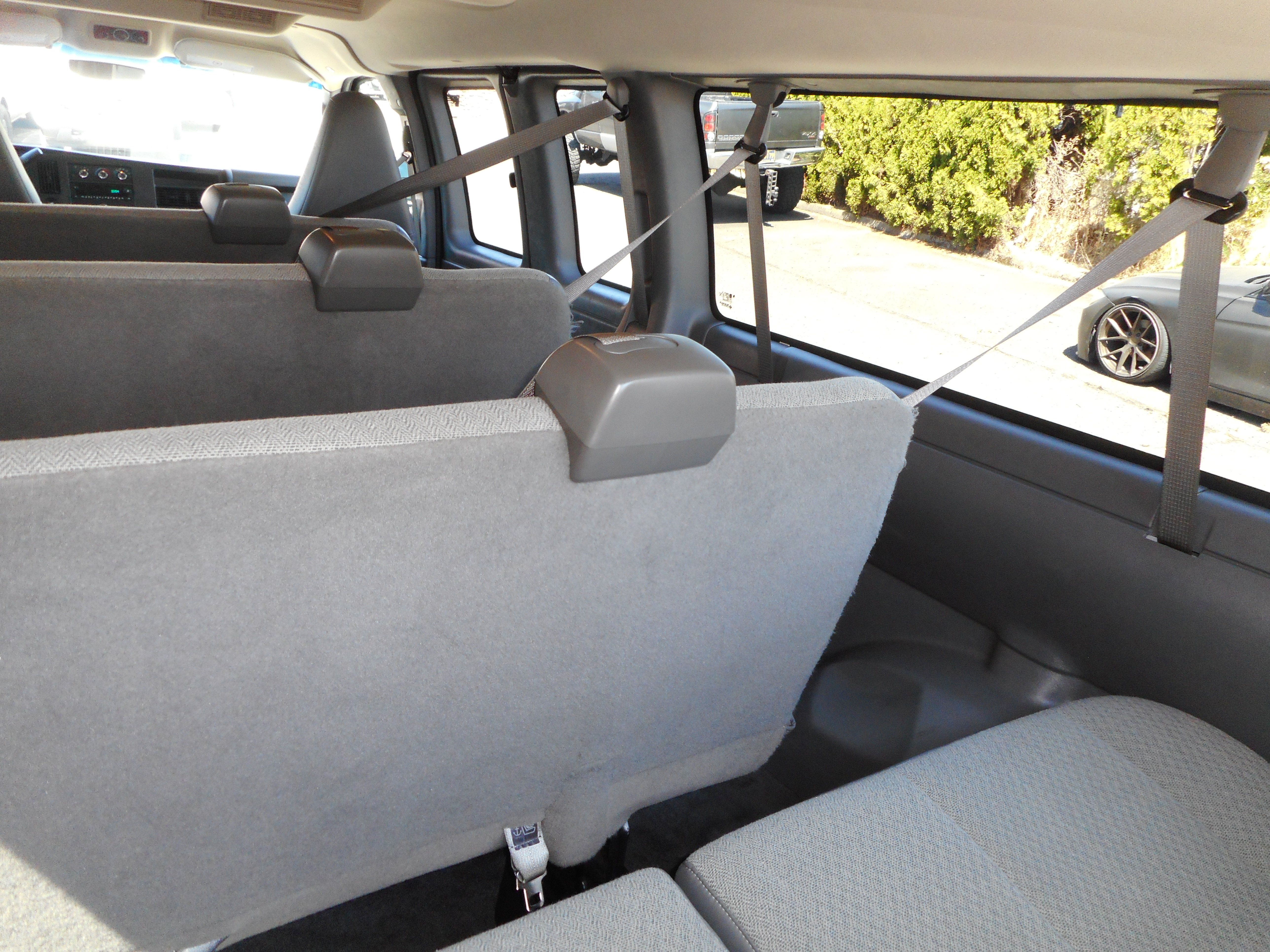 Used 2017 Chevrolet Express 3500 LT w/ LT Preferred Equipment Group RWD image 19