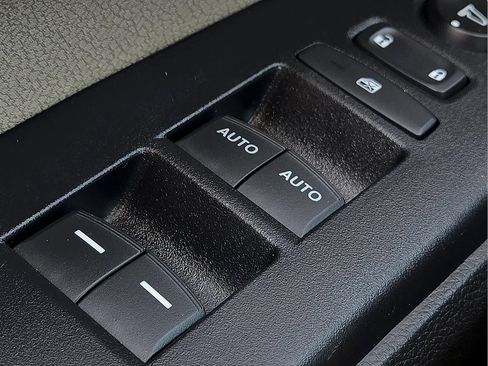 Used 2021 Honda CR-V EX image 17