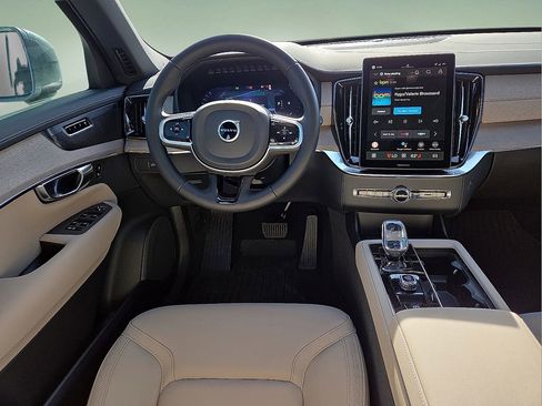 New 2026 Volvo XC90 B6 Plus w/ Protection Package Premier image 19