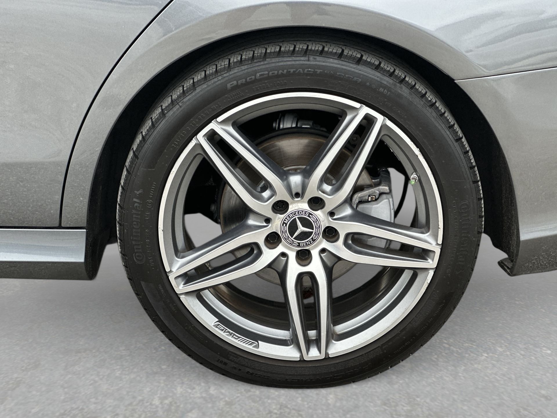 Used 2020 Mercedes-Benz E 350 Sedan image 33