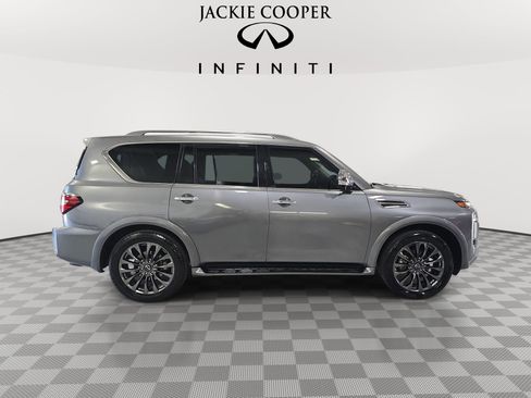 Used 2023 Nissan Armada Platinum w/ Captain's Chairs Package AWD/4WD image 4