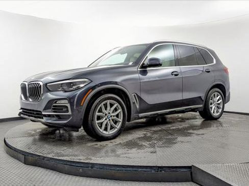 Used 2019 BMW X5 xDrive40i w/ Convenience Package image 2
