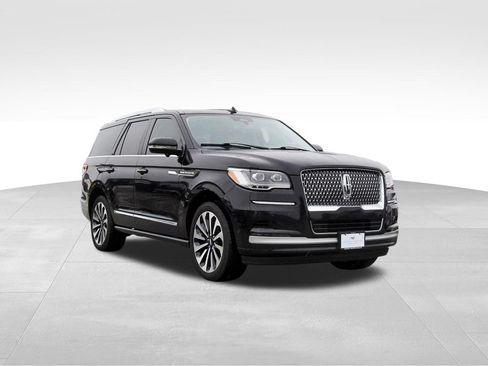 Used 2022 Lincoln Navigator Reserve AWD/4WD image 1