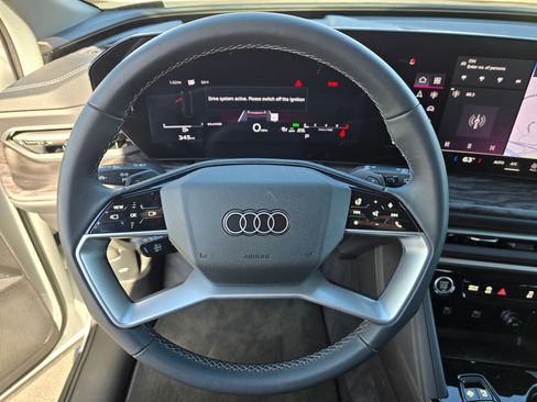 Certified 2025 Audi Q5 Premium w/ Convenience Package image 49