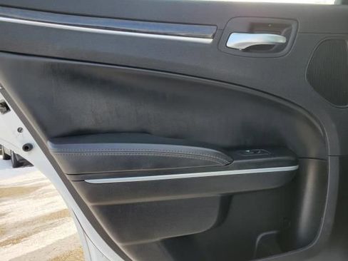 Used 2023 Chrysler 300 Touring L w/ Popular Equipment Group AWD/4WD image 8
