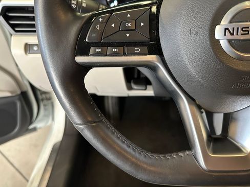 Used 2022 Nissan Altima 2.5 SL AWD/4WD image 11