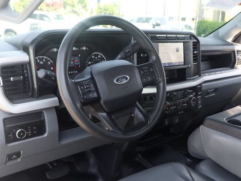 Used 2023 Ford F250 XL w/ XL Chrome Package RWD image 18