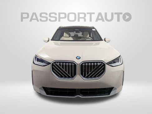 Used 2025 BMW X3 xDrive30i w/ Convenience Package image 10