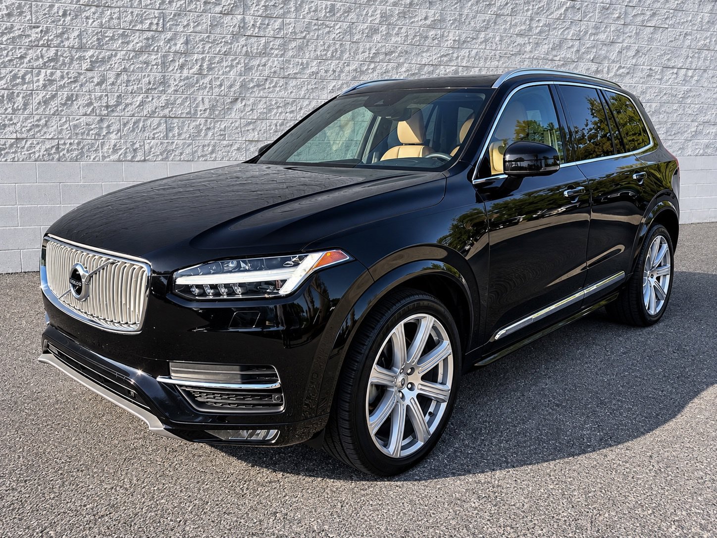 Used 2019 Volvo XC90 T6 Inscription w/ Advanced Package AWD/4WD image 1