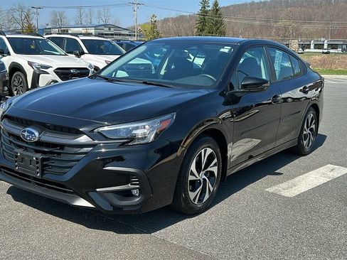 Used 2025 Subaru Legacy Premium image 3