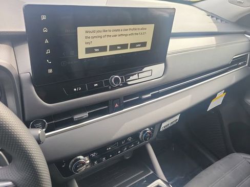 New 2026 Mitsubishi Outlander SE image 29