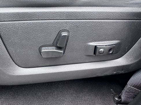 Used 2016 RAM 3500 Big Horn image 18