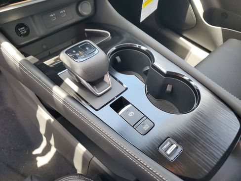 New 2025 Nissan Rogue Platinum image 24