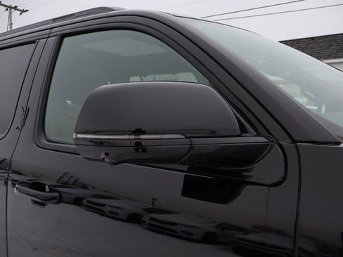 Used 2024 Jeep Wagoneer Series II w/ Convenience Group I image 2