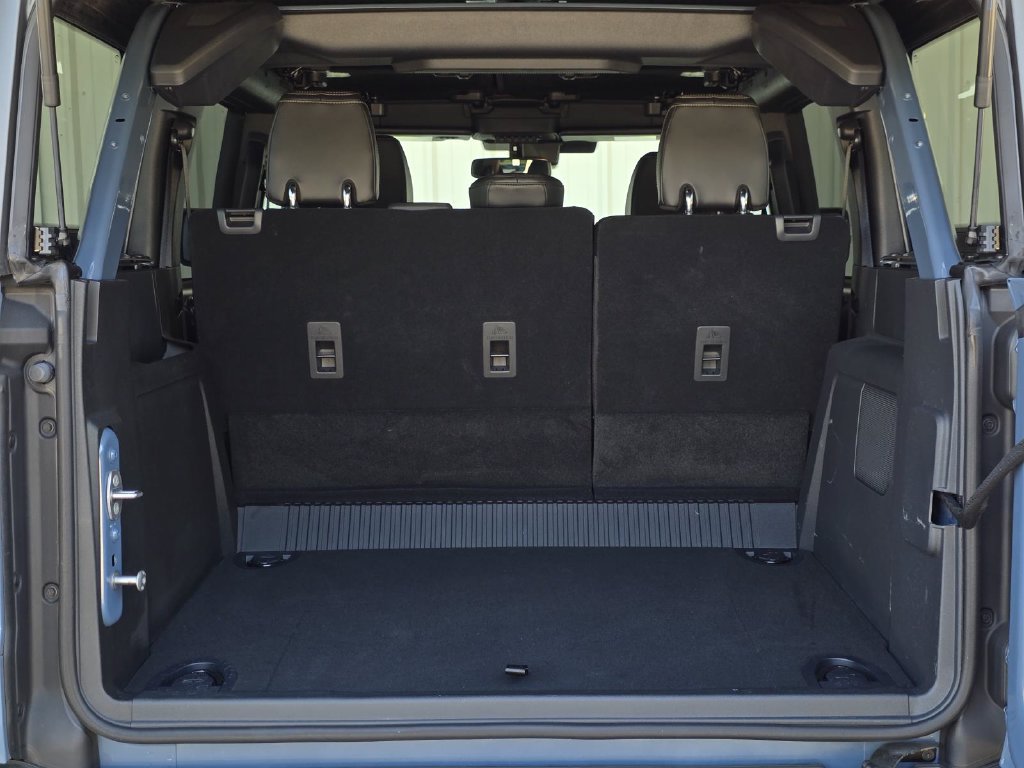 Used 2025 Ford Bronco Badlands AWD/4WD image 9
