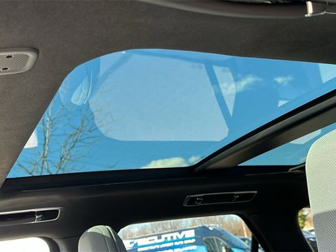 New 2025 Land Rover Range Rover Sport SV Edition Two image 12