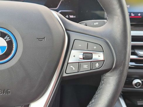 Used 2024 BMW i4 eDrive35 w/ Premium Package RWD image 27
