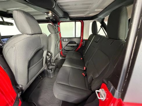 Used 2020 Jeep Wrangler Unlimited Sahara AWD/4WD image 36