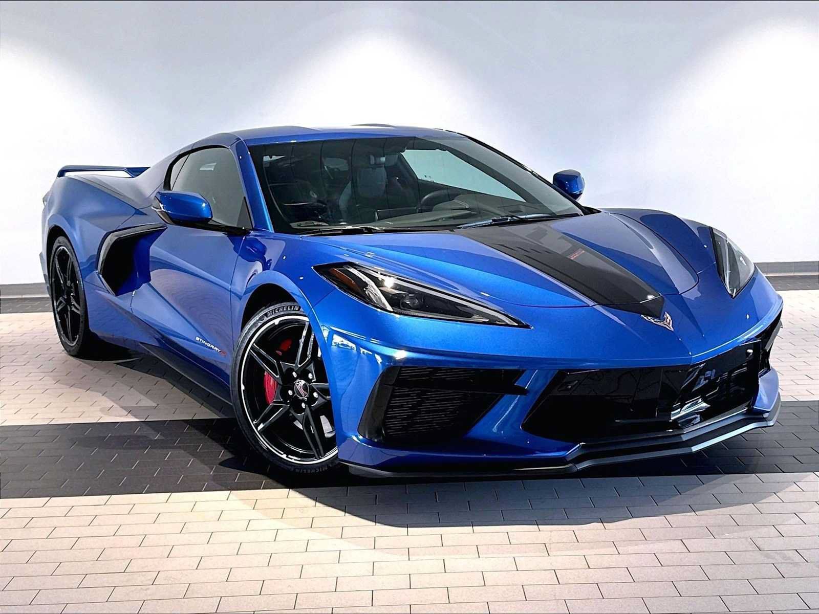 Used 2022 Chevrolet Corvette Stingray Premium Cpe w/ Z51 Performance Package RWD image 12