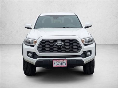 Used 2021 Toyota Tacoma TRD Off-Road w/ Technology Package image 2