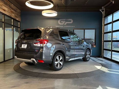 Used 2020 Subaru Forester Touring AWD/4WD image 3