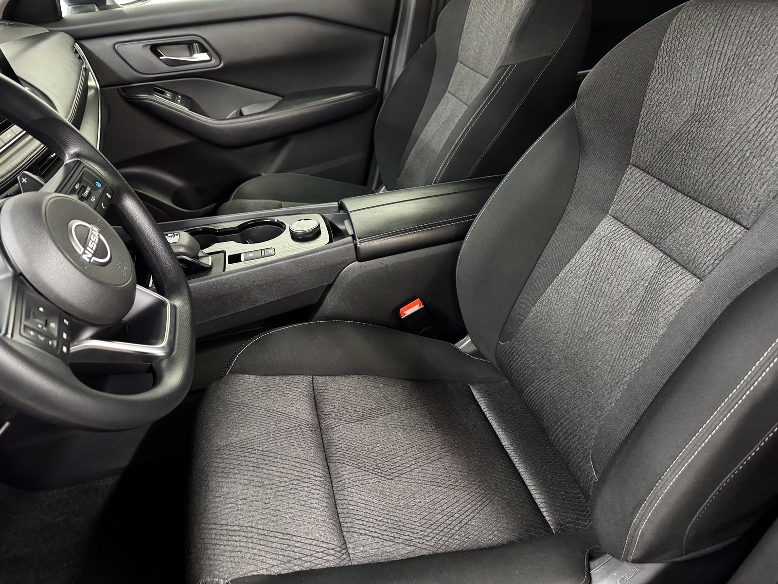 Certified 2024 Nissan Rogue SV AWD/4WD image 12