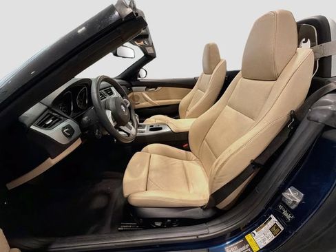 Used 2012 BMW Z4 sDrive28i RWD image 18