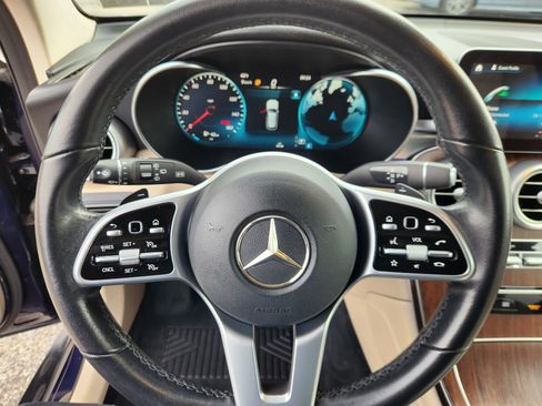 Used 2020 Mercedes-Benz GLC 300 4MATIC image 9