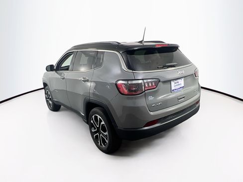 Used 2022 Jeep Compass Limited AWD/4WD image 7