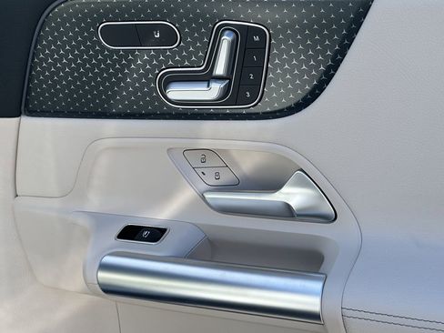 New 2026 Mercedes-Benz GLA 250 4MATIC image 17