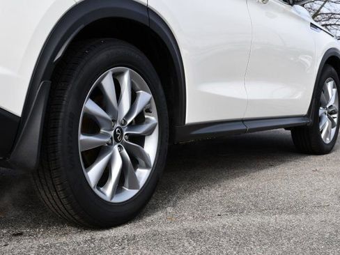 Used 2022 INFINITI QX50 Luxe image 9