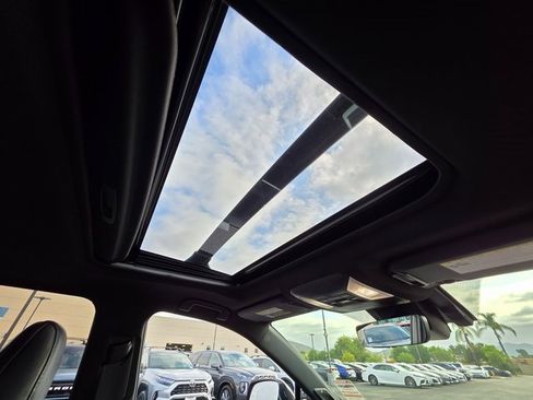 Used 2022 Toyota RAV4 XSE image 16