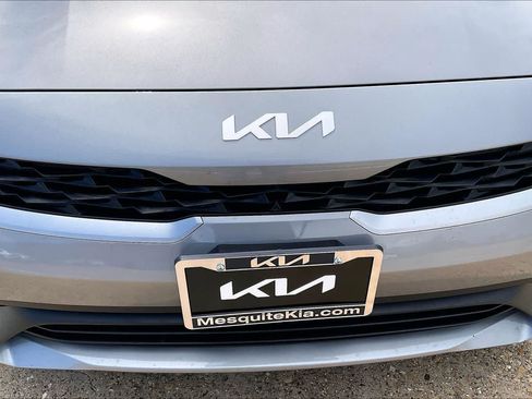 Used 2024 Kia Forte LXS FWD image 31