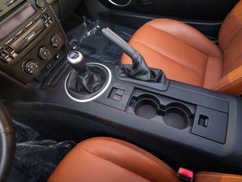 Used 2008 MAZDA MX-5 Miata Grand Touring w/ Premium Pkg image 27