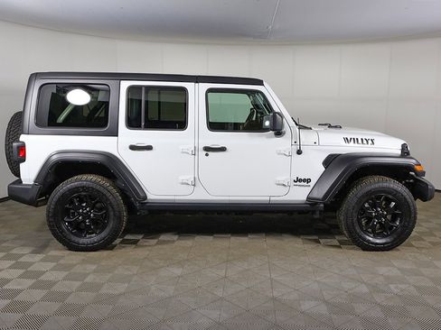 Used 2022 Jeep Wrangler Unlimited Sport image 11