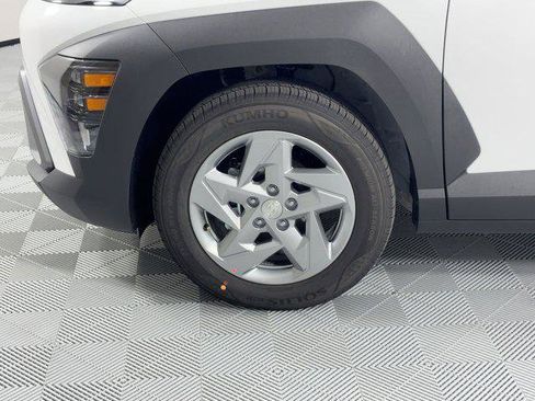 New 2026 Hyundai Kona SE image 12