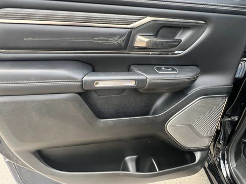 Used 2020 RAM 1500 Limited w/ Black Appearance Package AWD/4WD image 21