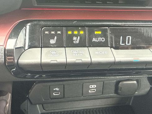 Used 2025 Toyota Prius Plug-In Hybrid w/ Limited Premium Package FWD image 16