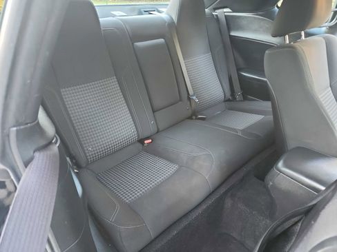 Used 2019 Dodge Challenger SXT image 27