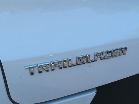 Used 2024 Chevrolet TrailBlazer LS FWD image 33