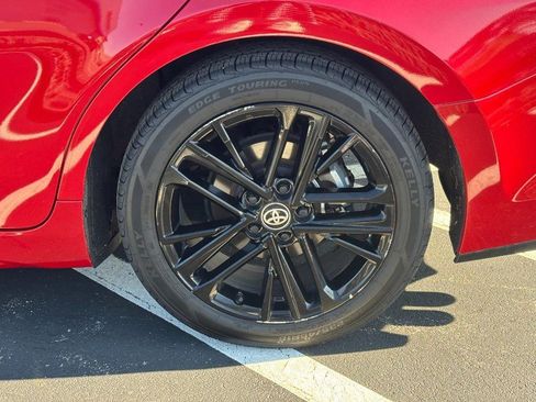 Used 2025 Toyota Camry SE image 7