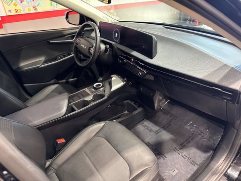 Used 2024 Kia EV6 Light AWD/4WD image 87