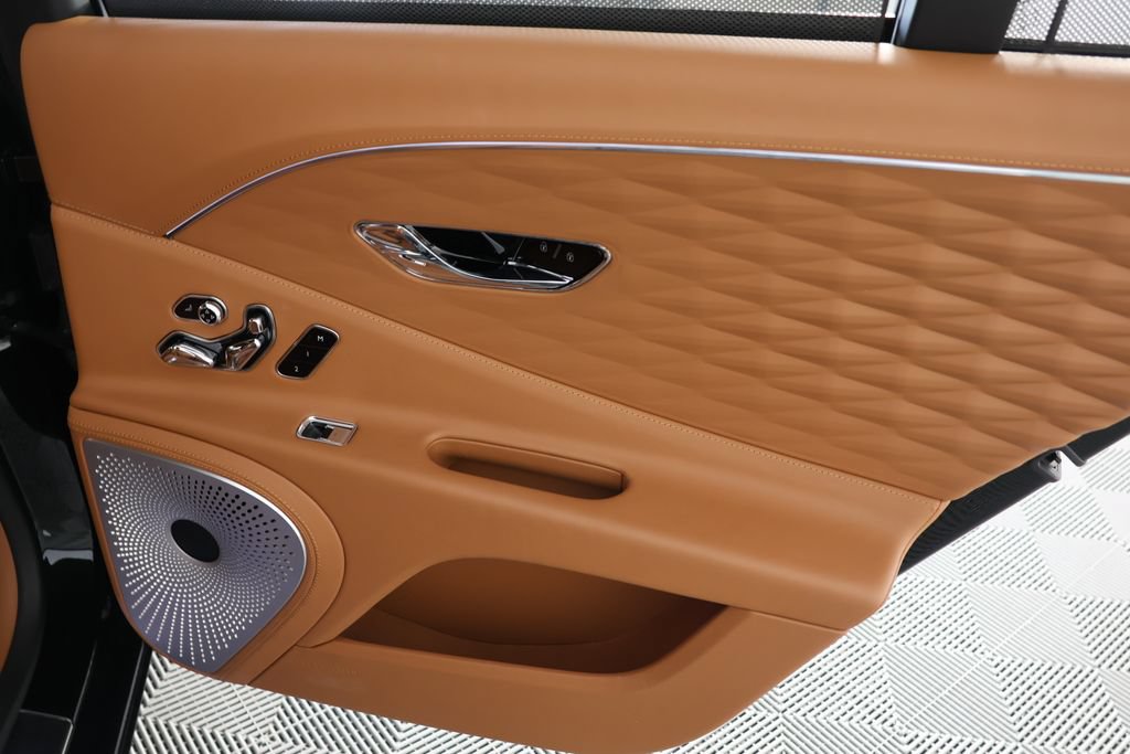 Used 2021 Bentley Flying Spur W12 w/ First Edition Specification AWD/4WD image 28