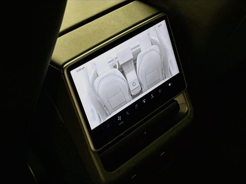 Used 2024 Tesla Model 3 Long Range AWD/4WD image 27